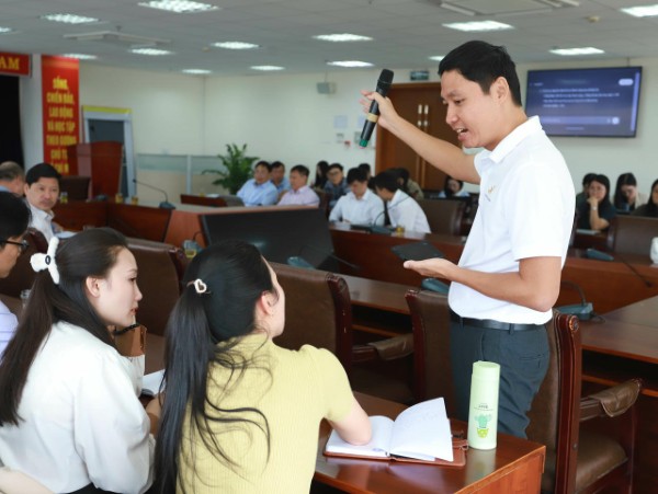 Tập huấn sử dụng AI trong soạn thảo văn bản hành chính cho cán bộ Tư pháp Lâm Đồng